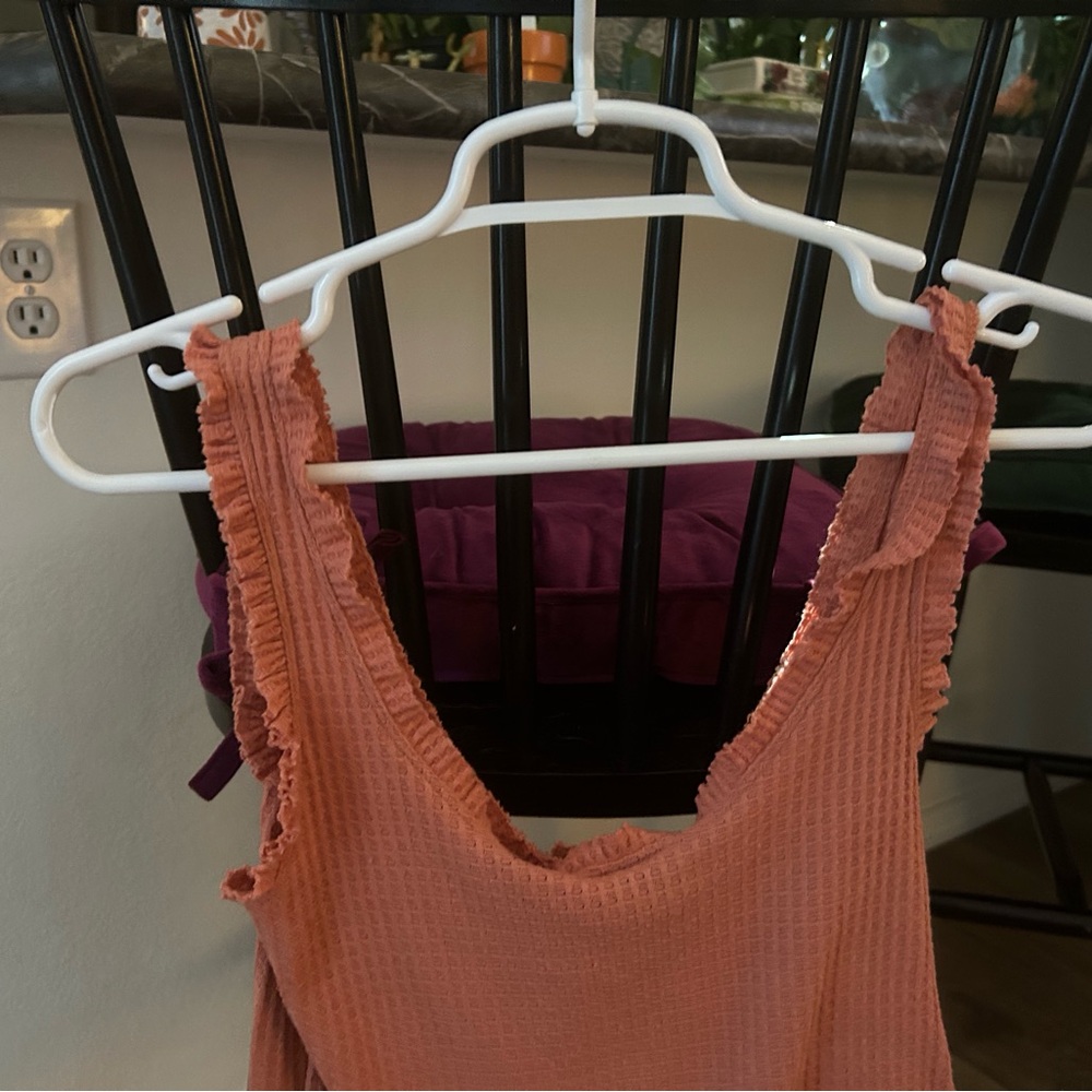 Wild Fable Coral Ruffled Sleeveless Blouse - Picture 8 of 10
